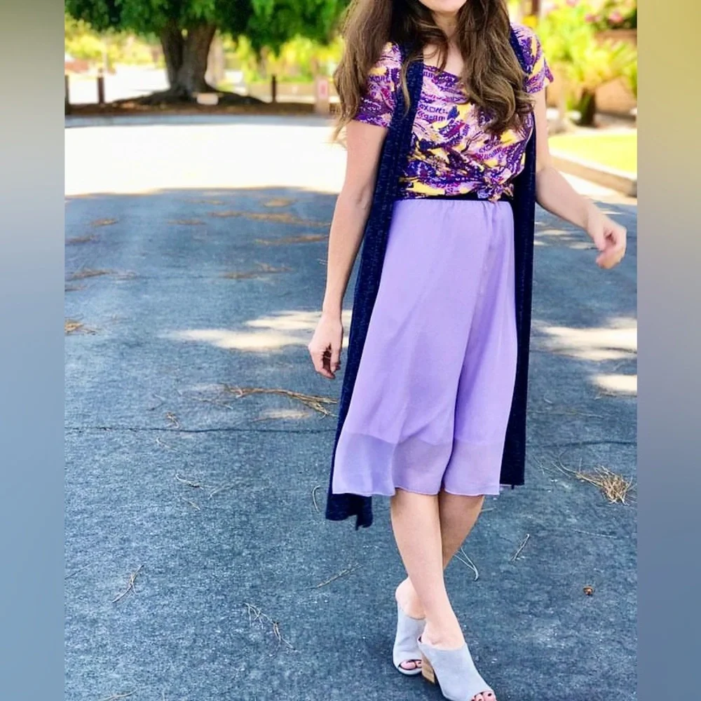 NWT LuLaRoe Lola purple Lavender and Pink
Layered Chiffon Skirt - Size Large - Picture 2 of 9